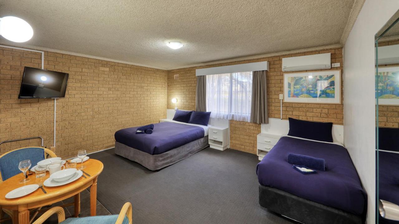 Hamilton Hume Motor Inn Yass Exterior foto